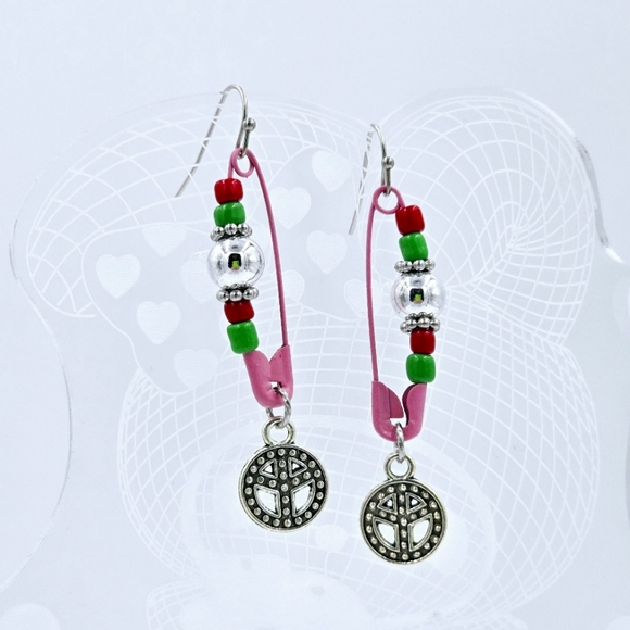 Handmade Christmas Earring Punk Rock Safety Pins Peace Sign Seed Beads - Picture 3 of 3